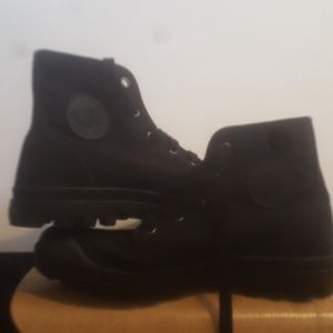 Palladium us 10 bk boots